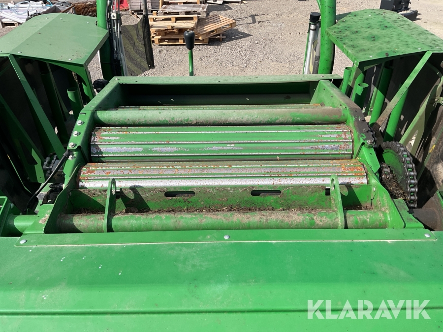 Rundbalspress John Deere C441R