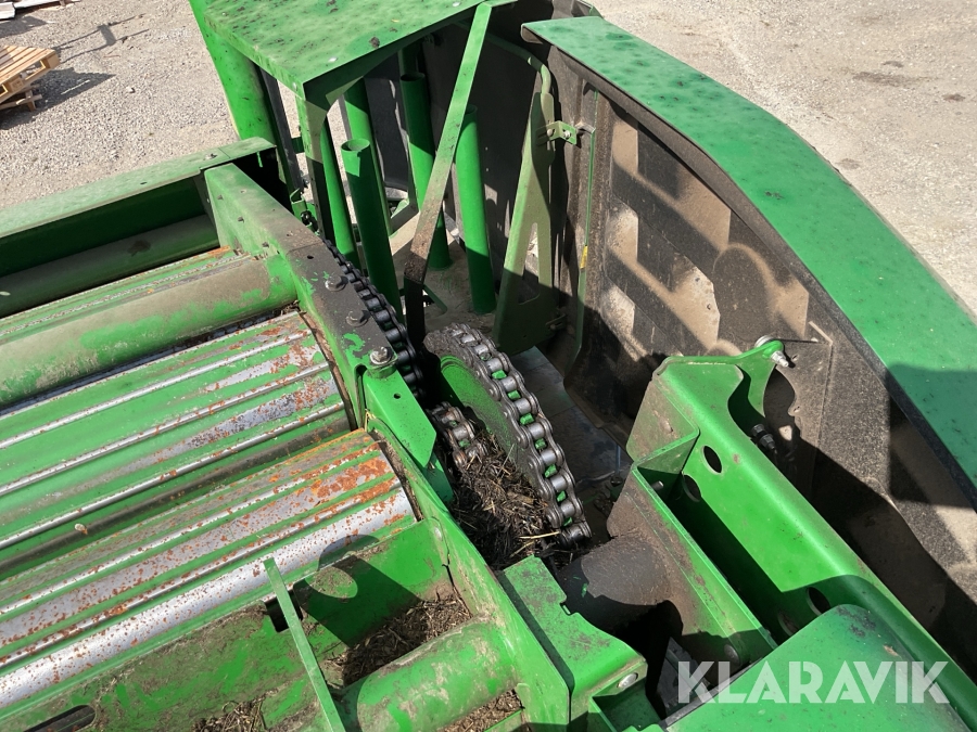 Rundbalspress John Deere C441R