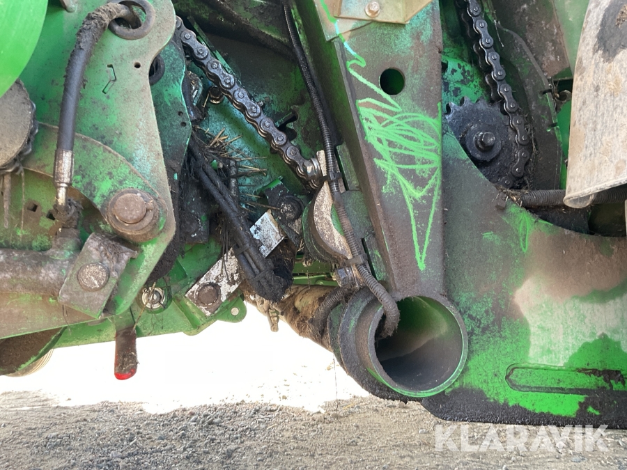 Rundbalspress John Deere C441R