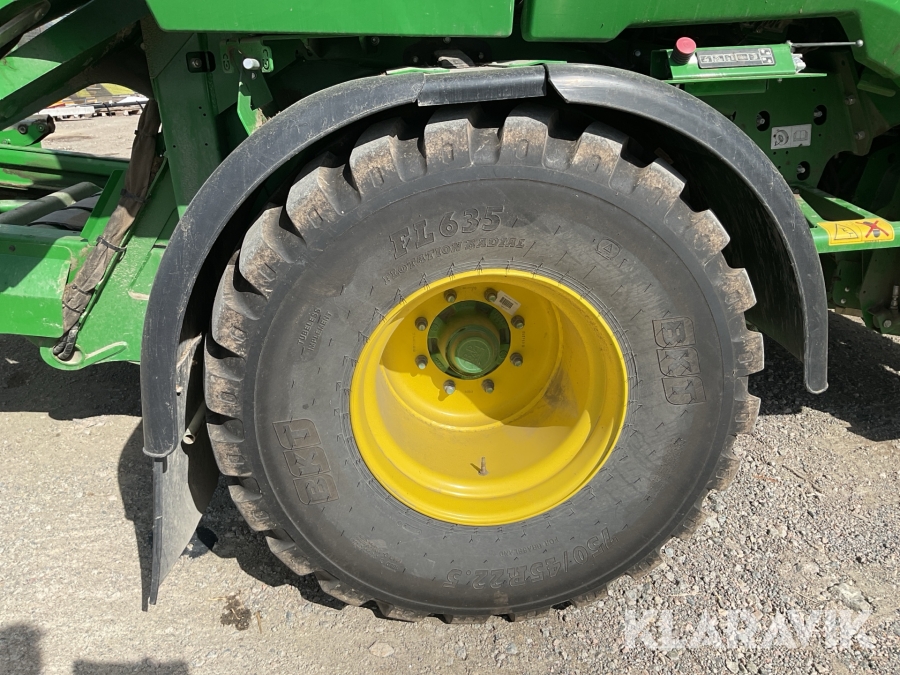 Rundbalspress John Deere C441R