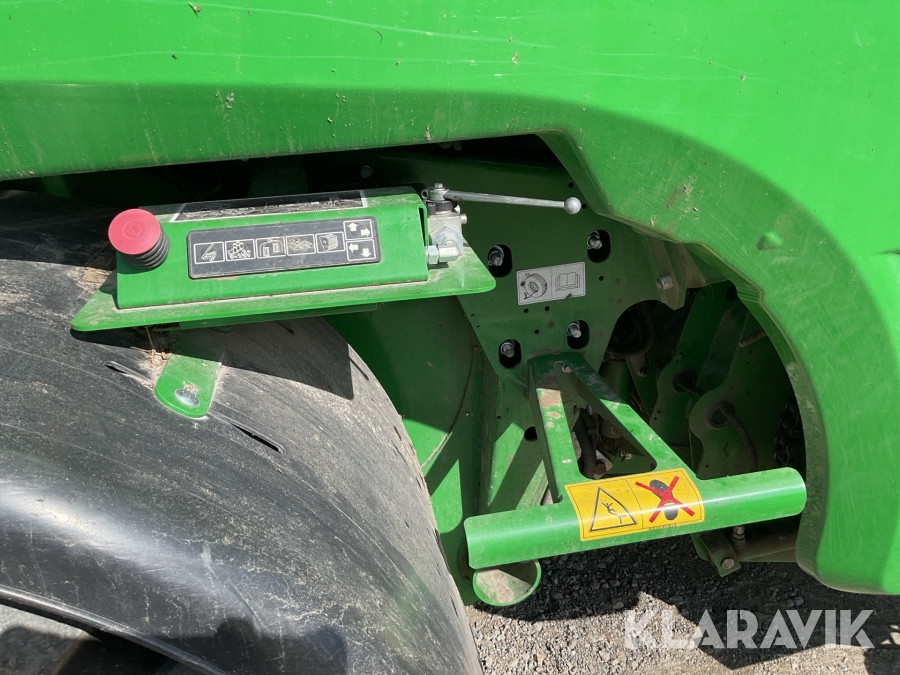 Rundbalspress John Deere C441R