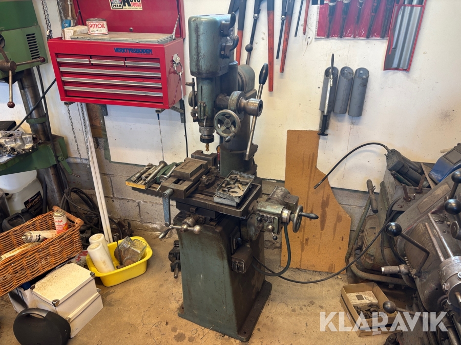 Bänkfräs/pelarborr Arboga Maskiner EM 825