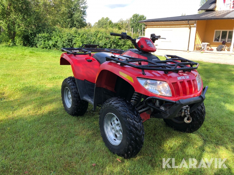 ATV Arctic Cat 700 4WD EFI med plogblad