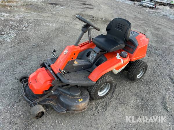 Åkgräsklippare Husqvarna R 216 AWD