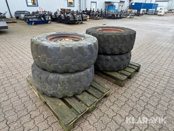Entreprenaddäck Miltas EM-01 365/70R18 - 4st