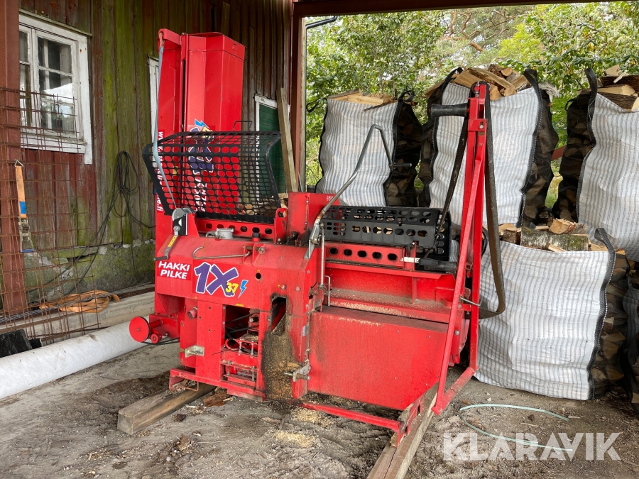 Vedprocessor Hakki Pilke 37225 inkl bord och reservdelar