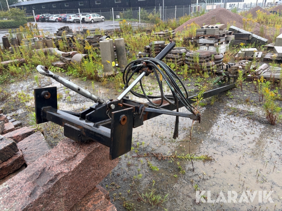 Balk med 3-punktsfäste för traktor